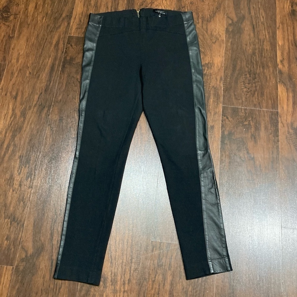 8 ROBERT RODRIGUEZ sexy genuine leather trimmed  stretch ponte pants. GUC